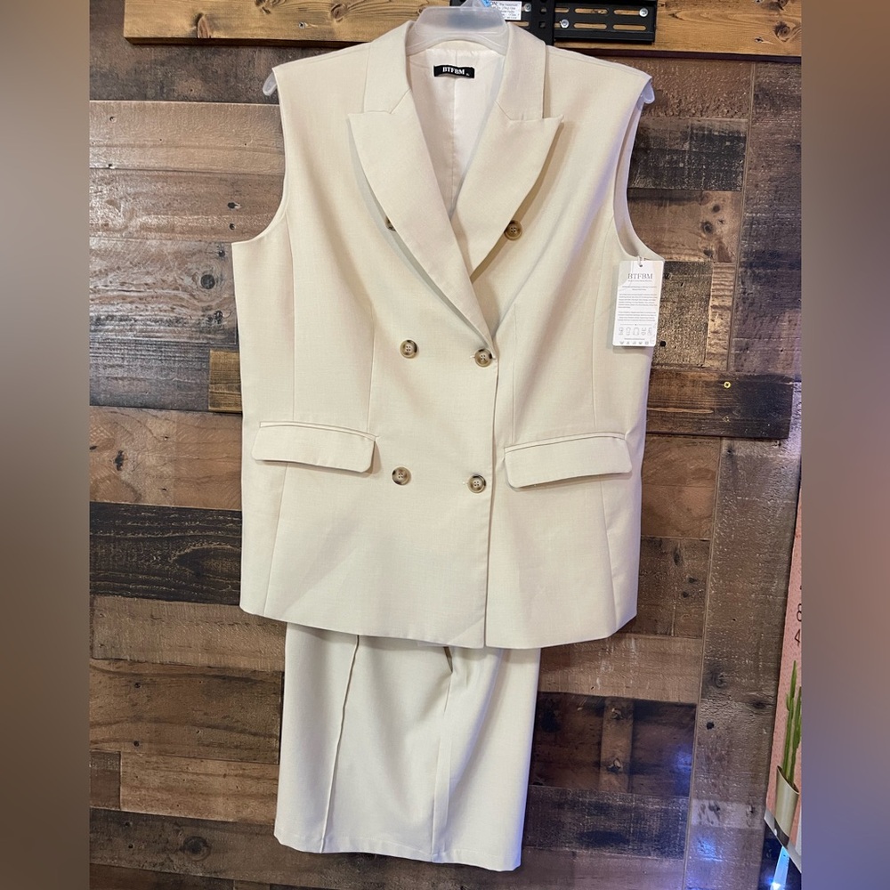 short “suit”